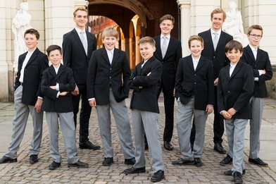 Gruppenfoto von Knaben und Männern des Knabenchores Hannover - Copyright: Daniel Bödeker