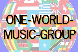Weltkugel aus Flaggen verschiedener Länder, davor Schriftzug ONE-WORLD-MUSIC-GROUP
