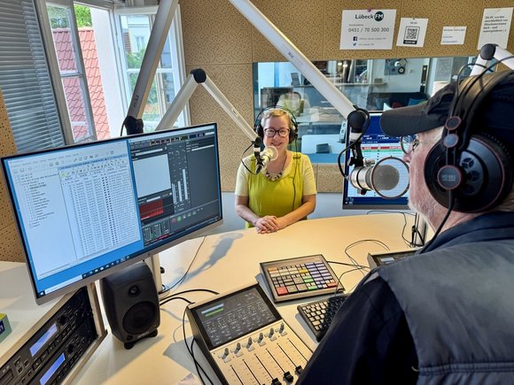 Blick in ein Radiostudio