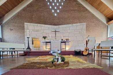 Familiengottesdienst zum Osterfest in der Auferstehungskirche Lübeck - Copyright: Pastor Arne Kutsche