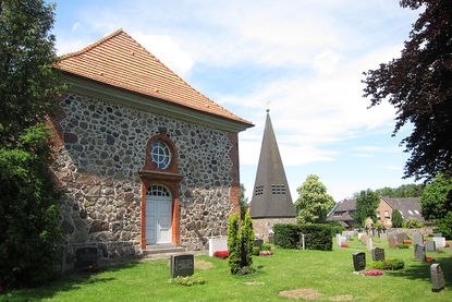 St.-Andreas-Kirche Sahms Außenansicht 2 - Copyright: Ev.-Luth. Kirchenkreis Lübeck-Lauenburg