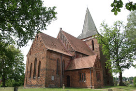 Nord-Ost-Ansicht der Maria-Magdalenen-Kirche Berkenthin