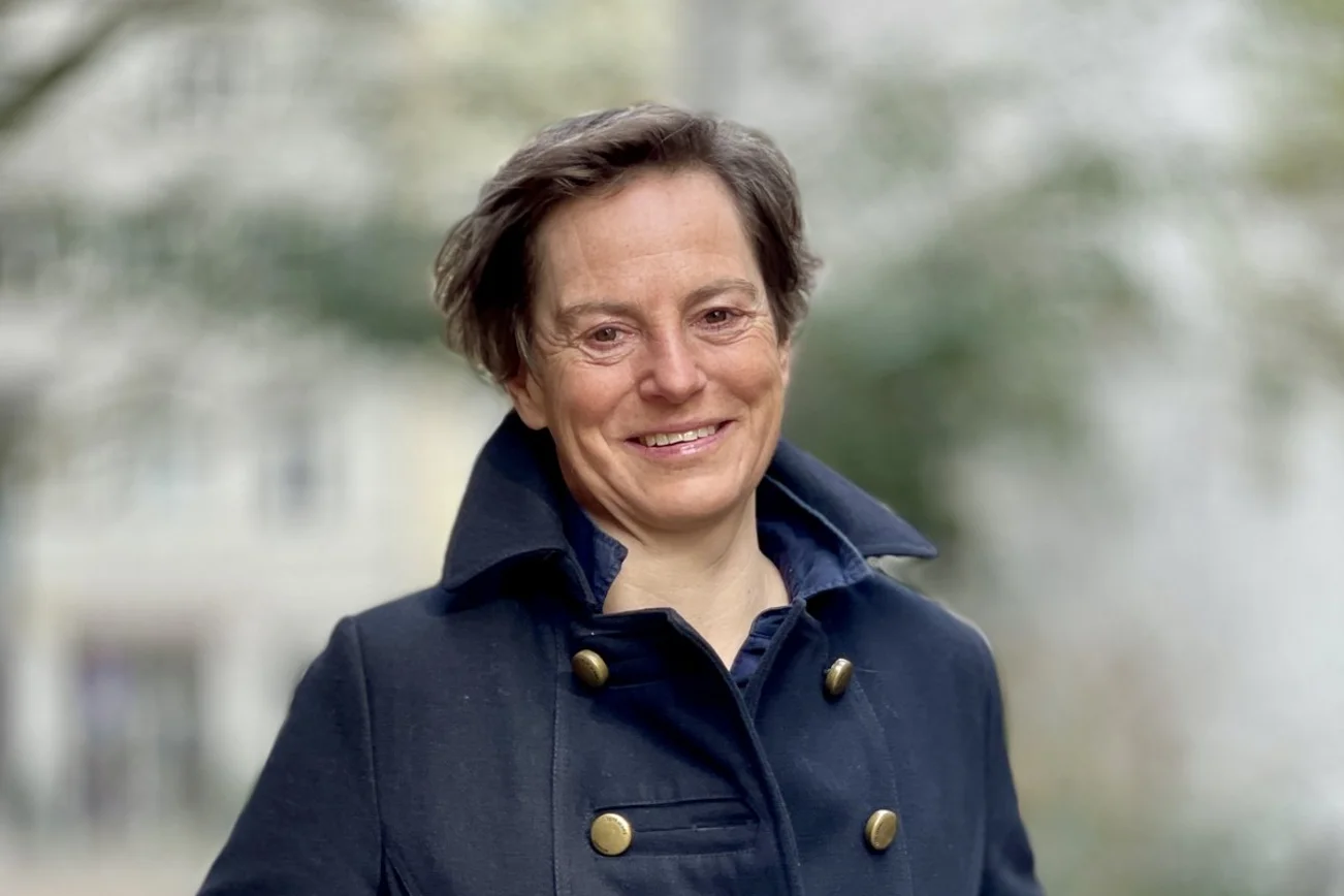 Pastorin Reichelt lächelt in die Kamera