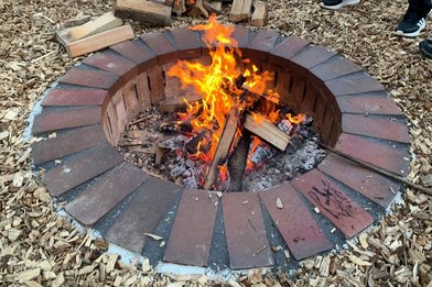 Lagerfeuer Feuerstelle - Copyright: Isabel Zernig