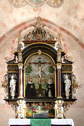 Der Altar der Kirche in Behlendorf 