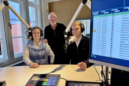 Drei Menschen in einem Radiostudio - Copyright: Bastian Modrow