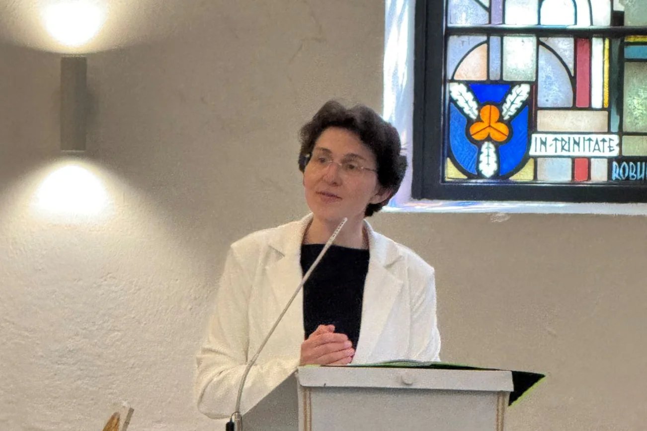 Susanne Bornholdt bei ihrer Abschiedrede in der Kirchengemeinde Aumühle