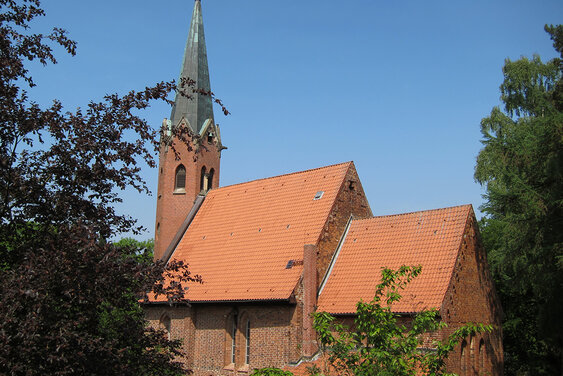 St.-Clemens-St.Katharinen-Kirche Seedodrf AUßenansicht - Copyright: Ev.-Luth. Kirchenkreis Lübeck-Lauenburg