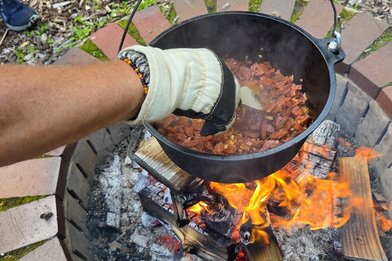 Kochen Topf Lagerfeuer - Copyright: Isabel Zernig