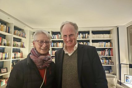 Zwei Menschen schauen in die Kamera - Copyright: Privat 