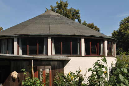 Gemeindehaus Auferstehung - Rundbau - Copyright: Ev.-Luth. Auferstehungs-Kirchengemeinde in Lübeck Gemeindehaus Auferstehung - Rundbau - Copyright: Ev.-Luth. Auferstehungs-Kirchengemeinde in Lübeck
