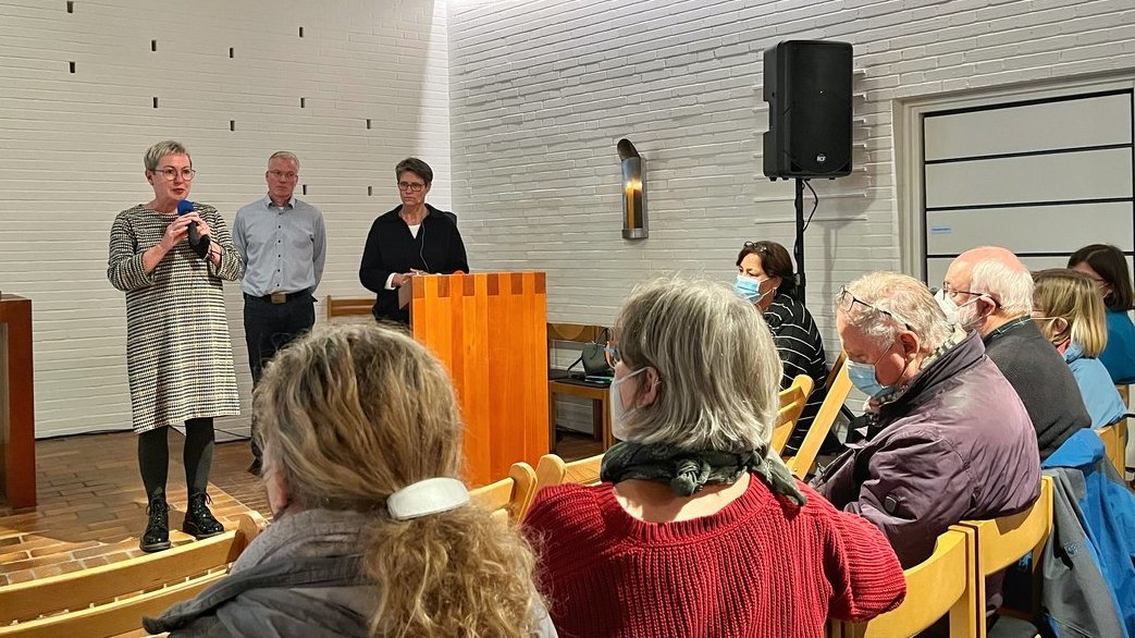 Blick in die Kirche St. Augustinus in Lübeck während der Info-Veranstaltung