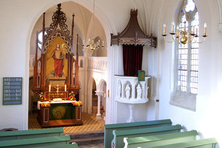 Der Innenraum der Katharinenkapelle in Witzeeze