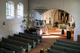 Innenansicht von St. Georg auf dem Berge von der Empore aus