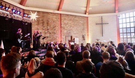 Blick in eine Kirche