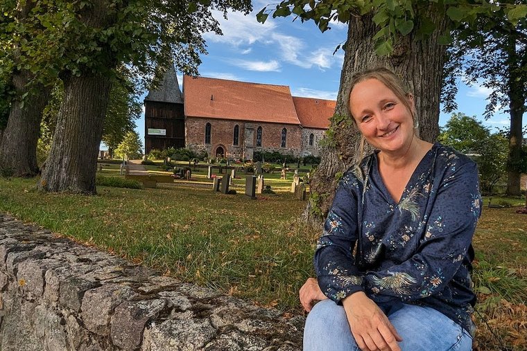 Der Ort Weitefeld Wird Das Nicht Vergessen!" – Pastorin Dagmar Köhring: Der Wendepunkt! - 9mr2h54