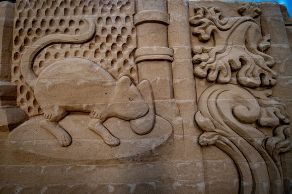 Blick auf eine Sandskulptur