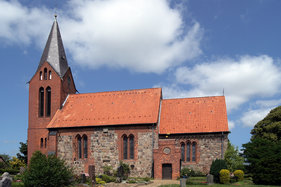 Außenansicht der Kirche in Behlendorf  von der Seite