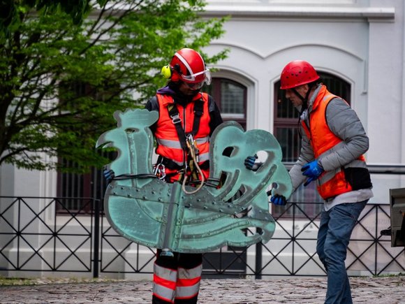 Der Hahn an St. Jakobi ist demontiert worden.