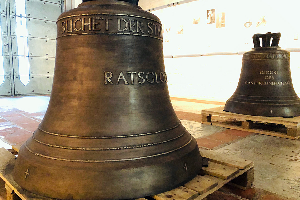 Zwei neue Glocken für den Nordturm von St. Marien: die „Ratsglocke“ und die „Glocke der Gastfreundschaft“.