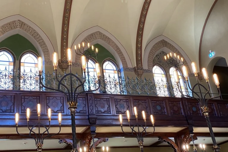 Blick in eine Synagoge