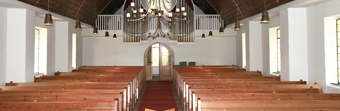 Innenansicht der Heilig-Geist-Kirche Mölln, Blick auf die Orgel