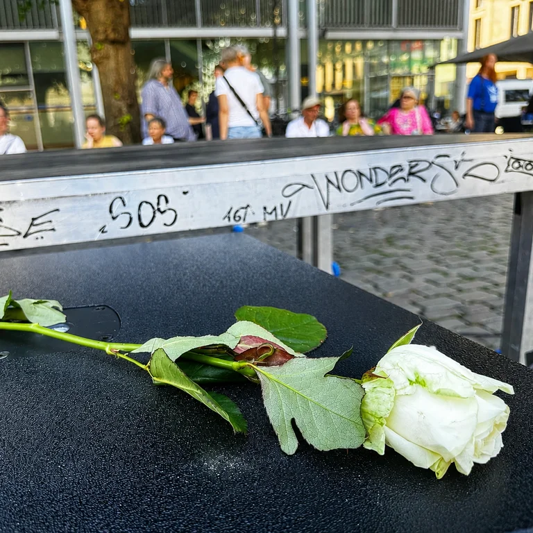 Mahnwache zum Anschlag auf CSD Berlin