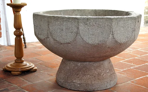 Taufstein der St.-Willehad-Kirche in Groß Grönau