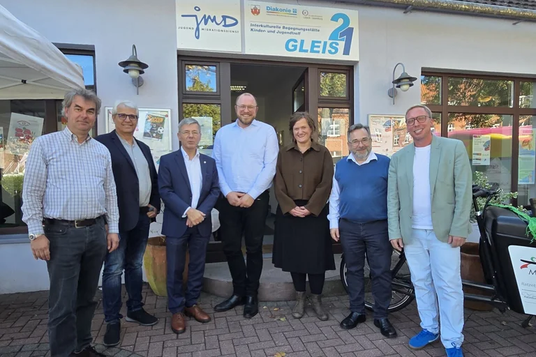 Mehrere Personen auf einem Gruppenbild