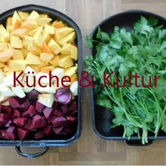 zwei Schüsseln mit Gemüse und Schriftzug