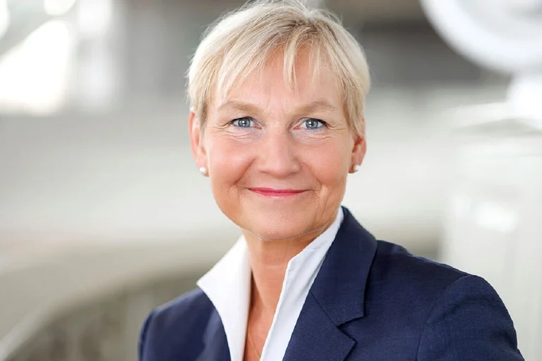 Bischöfin Kirsten Fehrs im Portrait