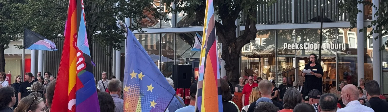 Mahnwache zum Anschlag auf CSD Berlin