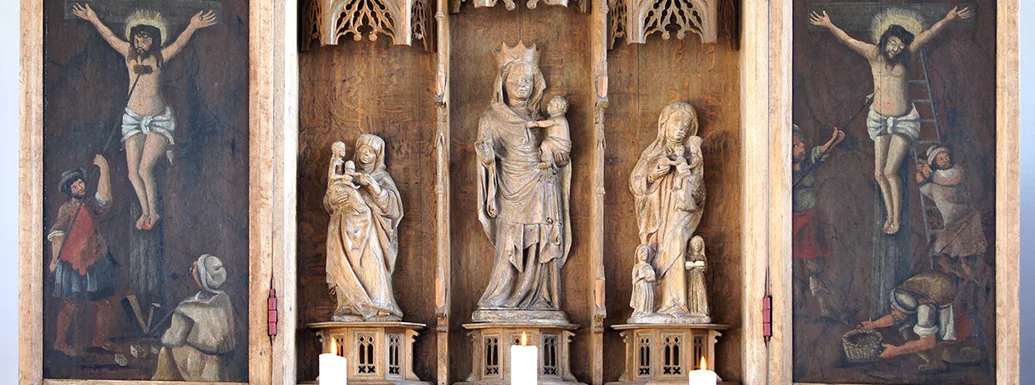 Der Altar der St.-Annen-Kapelle in Grambek