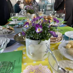 Tischabendmahl lange Tafel