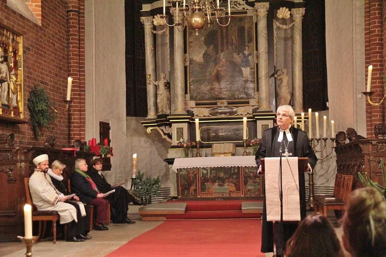 Blick in einer Kirche