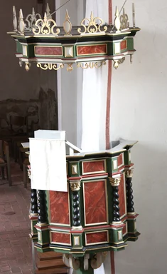 Die Kanzel der Maria-Magdalenen-Kirche Mustin