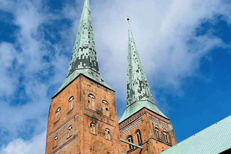 Blick auf den Dom zu Lübeck