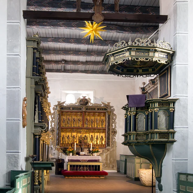 Der Altarraum der St.-Marien-Kirche in Gudow