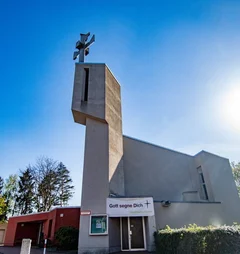 Blick auf eine Kirche