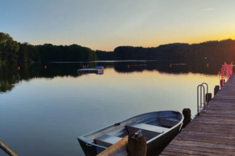 Blick auf den Kleinen See in Lübeck Eichholz