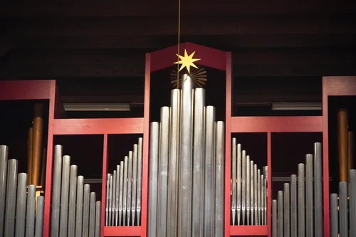 Orgel mit Zimbelstern