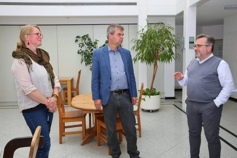 Menschen in einem Raum