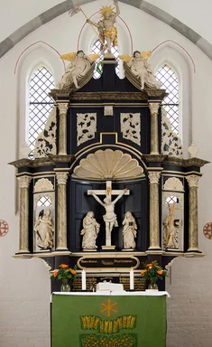 Barock-Altar der St.-Willehad-Kirche in Groß Grönau